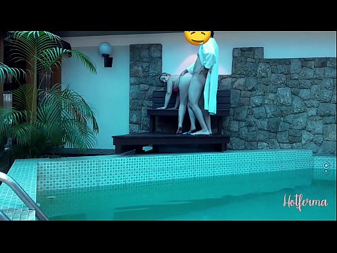 ❤️ Le patron invite la femme de chambre à la piscine, mais n'a pas pu résister à une chaude ❌ Fuck vidéo at fr.gaypornforyou.ru ❤